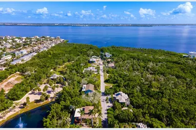 691 Gulf Bay Road, Longboat Key, FL 34228 - Photo 31