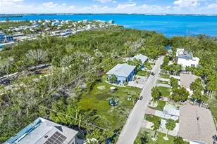 691 Gulf Bay Rd, Longboat Key, FL 34228 - Photo 3