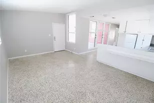 3365 Melody Ln, Sarasota, FL 34237 - Photo 7