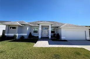 4630 Classique Dr, Sarasota, FL 34243 - Photo 1