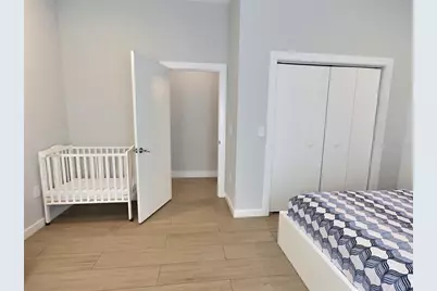 4630 Classique Drive, Sarasota, FL 34243 - Photo 17