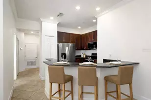 7919 Limestone Ln, Sarasota, FL 34233 - Photo 9