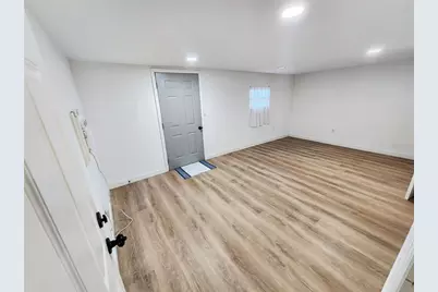 3913 Chestnut Avenue, Sarasota, FL 34234 - Photo 13