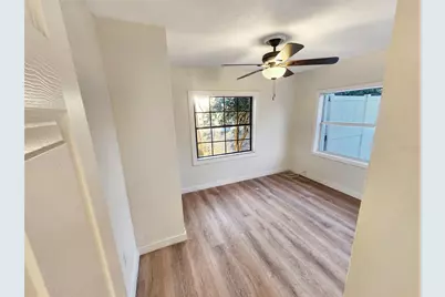 3913 Chestnut Avenue, Sarasota, FL 34234 - Photo 11