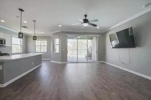 7431 Aguila Dr, Sarasota, FL 34240 - Photo 7