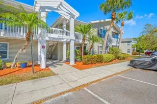 8114 45th Ct E, Sarasota, FL 34243 - Photo 1