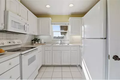 7427 Carnoustie Drive #7A, Sarasota, FL 34238 - Photo 13
