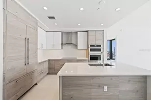 301 1st St S, Saint Petersburg, FL 33701 - Photo 11