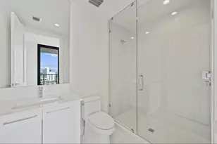 301 1st St S, Saint Petersburg, FL 33701 - Photo 35