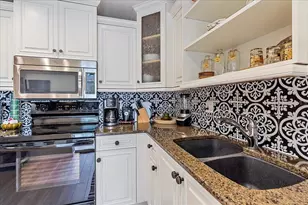 3018 Browning St, Sarasota, FL 34237 - Photo 17