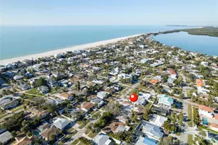 925 Lantana Ave, Clearwater Beach, FL 33767 - Photo 9