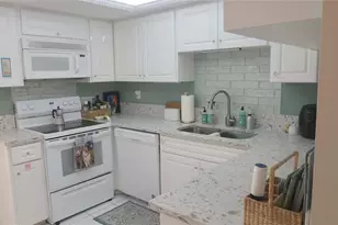 5223 Villa Majorca Ct, Sarasota, FL 34235 - Photo 7