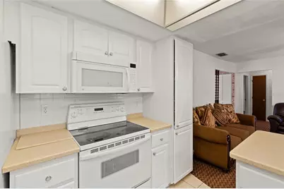 2804 W 27th Ave Dr, Bradenton, FL 34205 - Photo 3