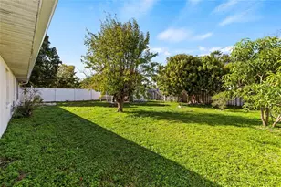 2804 W 27th Ave Dr, Bradenton, FL 34205 - Photo 17