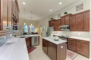 302 Cockle Shell Loop, Apollo Beach, FL 33572 - Photo 3