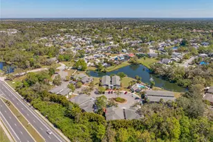 8115 45th Ct E, Sarasota, FL 34243 - Photo 15