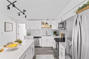 4124 60th St Ct W, Bradenton, FL 34209 - Photo 11