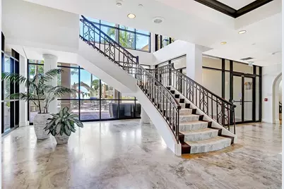 1241 Gulf Of Mexico Drive #111, Longboat Key, FL 34228 - Photo 33