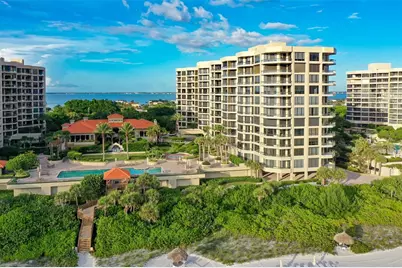 1241 Gulf Of Mexico Drive #111, Longboat Key, FL 34228 - Photo 25