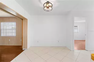 2814 20th Ave Dr W, Bradenton, FL 34205 - Photo 9