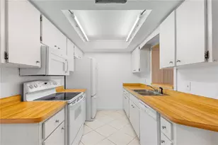 2814 20th Ave Dr W, Bradenton, FL 34205 - Photo 11