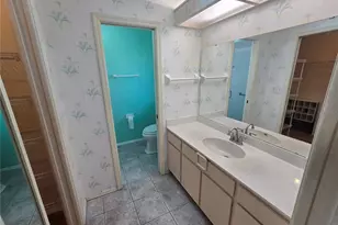 2136 Cork Oak St, Sarasota, FL 34232 - Photo 11