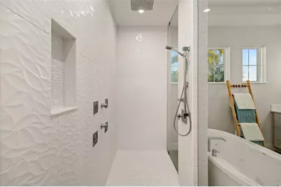 4677 Antrim Drive, Sarasota, FL 34240 - Photo 27