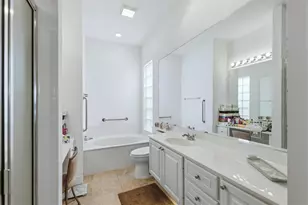 5894 Benevento Dr, Sarasota, FL 34238 - Photo 17