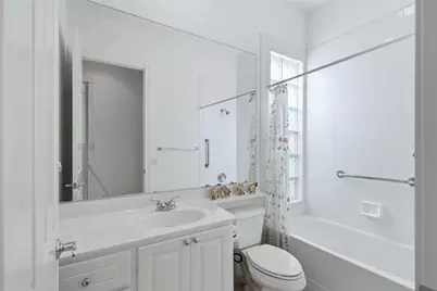 5894 Benevento Drive, Sarasota, FL 34238 - Photo 19