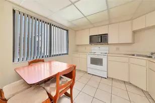 211 Woodland Dr, Osprey, FL 34229 - Photo 5