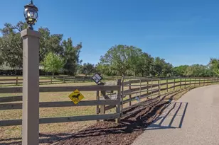 7610 Saddle Creek Trail, Sarasota, FL 34241 - Photo 9