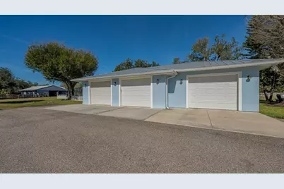 7610 Saddle Creek Trail, Sarasota, FL 34241 - Photo 13