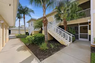 700 Mirabella Cir, Venice, FL 34292 - Photo 3