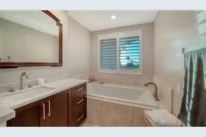2165 Gulf Of Mexico Drive #115, Longboat Key, FL 34228 - Photo 19