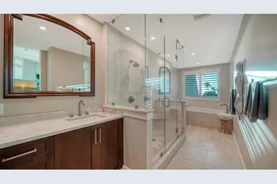 2165 Gulf Of Mexico Drive #115, Longboat Key, FL 34228 - Photo 17