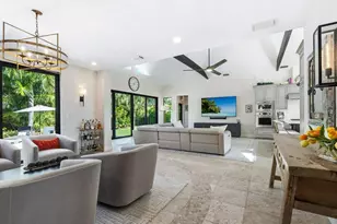 319 Bird Key Dr, Sarasota, FL 34236 - Photo 25