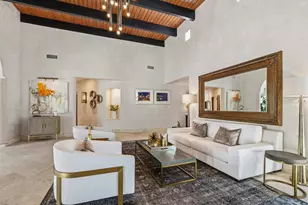 319 Bird Key Dr, Sarasota, FL 34236 - Photo 11