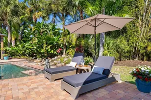 319 Bird Key Dr, Sarasota, FL 34236 - Photo 41