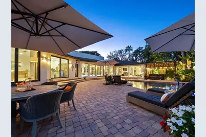 319 Bird Key Drive, Sarasota, FL 34236 - Photo 7