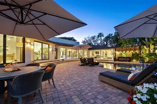 319 Bird Key Dr, Sarasota, FL 34236 - Photo 7