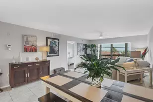 8625 Midnight Pass Rd, Sarasota, FL 34242 - Photo 15