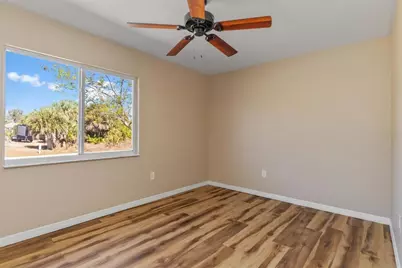 18019 Avonsdale Circle, Port Charlotte, FL 33948 - Photo 17