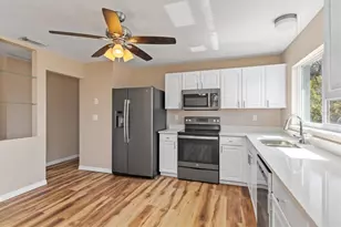 18019 Avonsdale Cir, Port Charlotte, FL 33948 - Photo 9