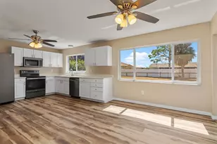 18019 Avonsdale Cir, Port Charlotte, FL 33948 - Photo 7