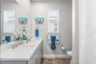 20380 Symphony Pl, Venice, FL 34293 - Photo 21