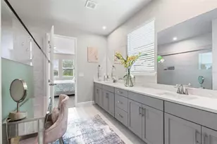 20380 Symphony Pl, Venice, FL 34293 - Photo 19