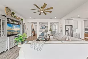 20380 Symphony Pl, Venice, FL 34293 - Photo 9