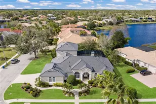 8009 Royal Birkdale Cir, Lakewood Ranch, FL 34202 - Photo 3