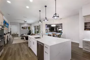 8009 Royal Birkdale Cir, Lakewood Ranch, FL 34202 - Photo 17