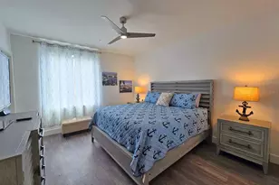 1709 N Tamiami Trl, Sarasota, FL 34234 - Photo 11